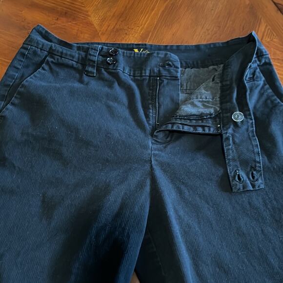 Gloria Vanderbilt Woman Size 10 Black Capri Pants Cropped Casual Y2K Vibe - Picture 5 of 9